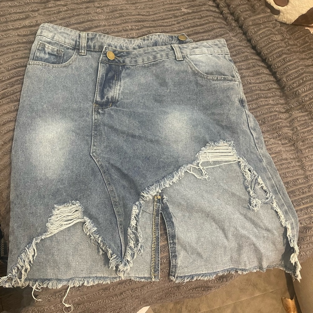 Denim skirt